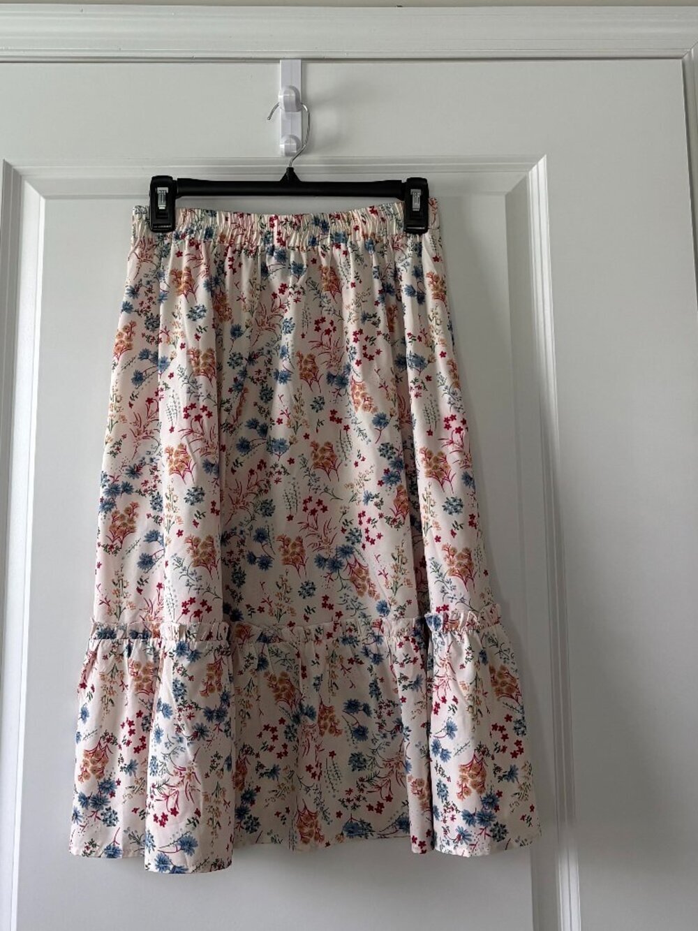 Allegra K Women's Knee Length Floral Skirt Size Medium (8-10)